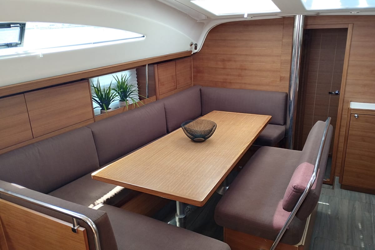 Salon of Seacret, a Beneteau Oceanis 43 sailboat at Athens, Greece