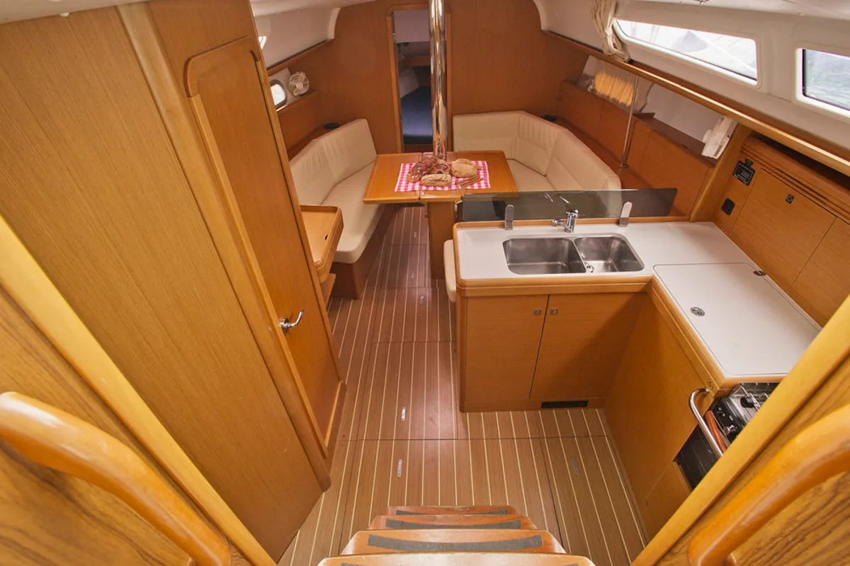 Salon of Lauren, a Jeanneau Sun Odyssey 36i sailboat at Volos Municipality, Greece