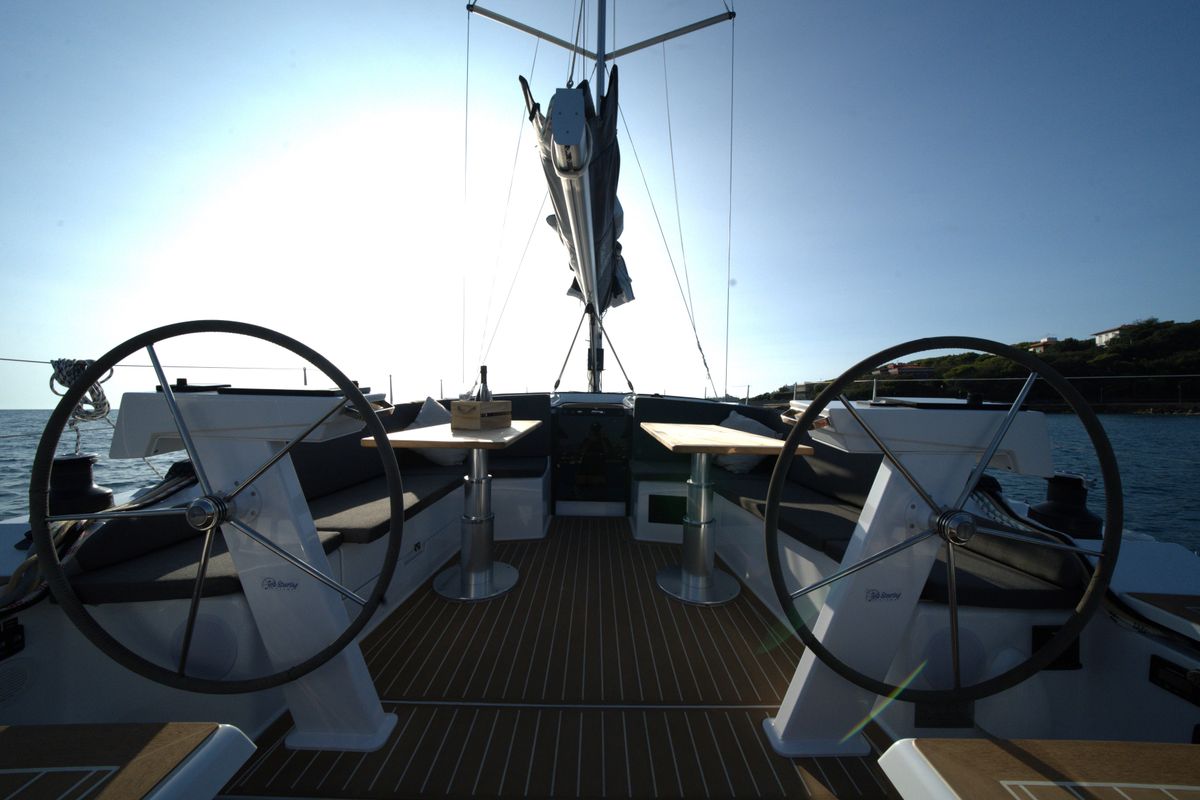 Cockpit of El Diablo, a Hanse Yachts Hanse 410 sailboat at Rosignano Solvay, Italy