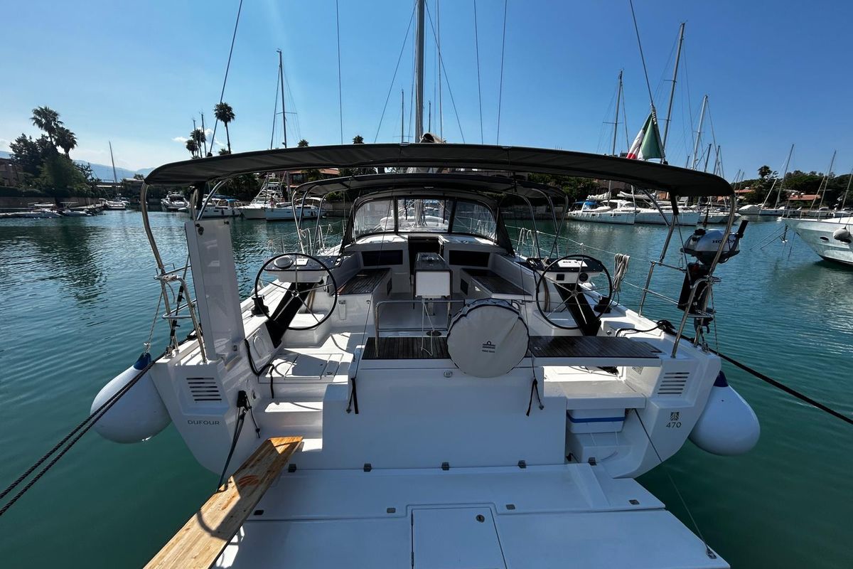 Exterior view of Dori, a Dufour 470 sailboat at Tonnarella, Italy