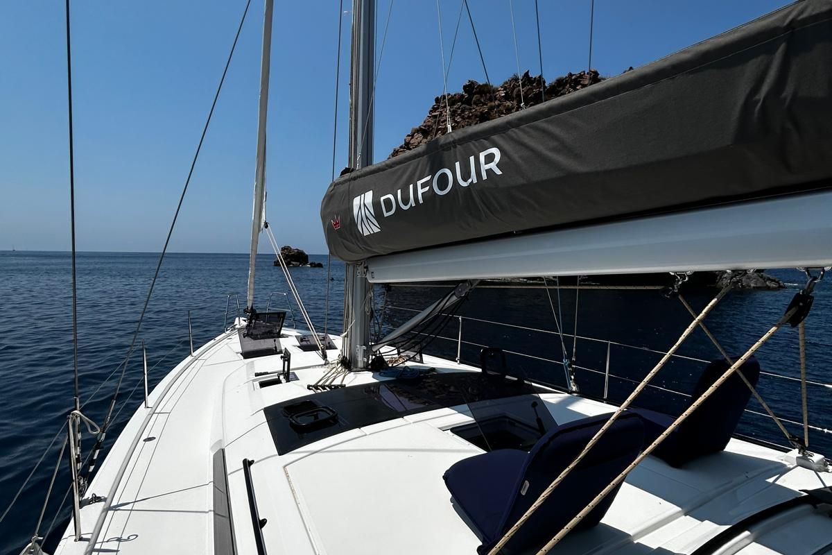 Exterior view of Dori, a Dufour 470 sailboat at Tonnarella, Italy