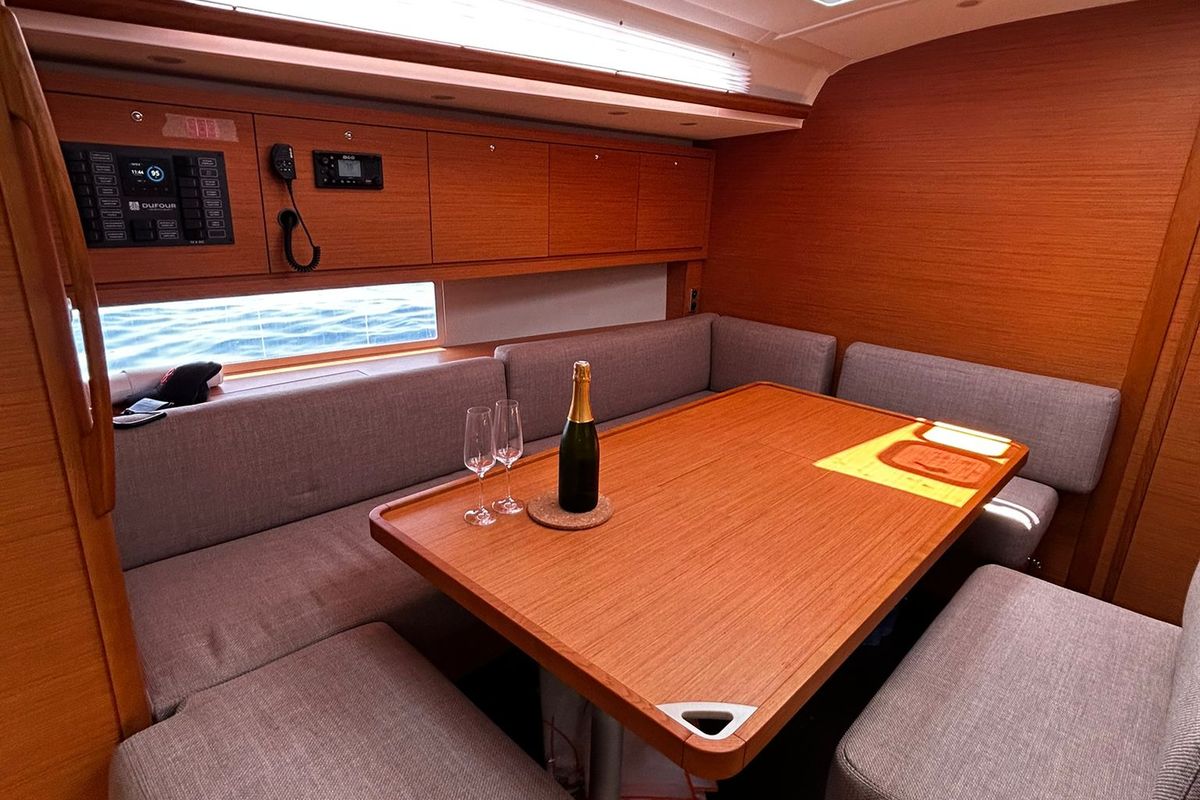 Salon of Dori, a Dufour 470 sailboat at Tonnarella, Italy