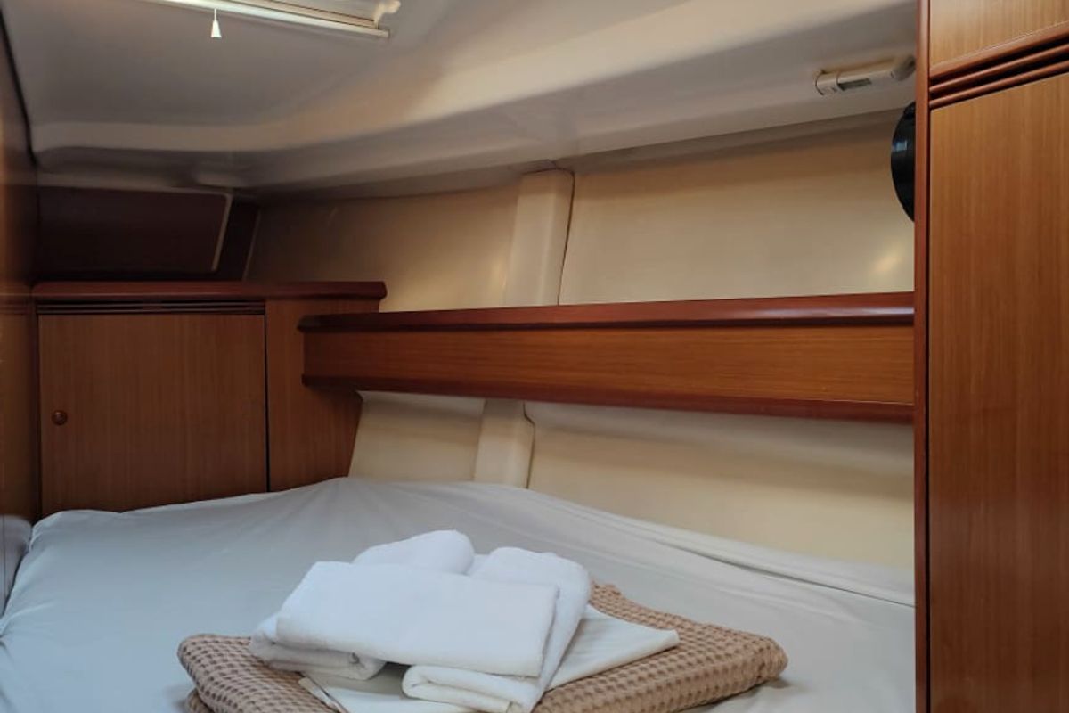 Cabin on Nala, a Jeanneau Sun Odyssey 45 sailboat at Preveza, Greece