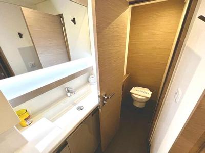 Head on Vienna, a Fountaine Pajot Aura 51 catamaran at Road Town, British Virgin Islands