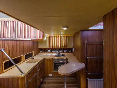 Galley of 1400-17, a Pénichette 1400 motorboat at Fürstenberg/Havel, Germany