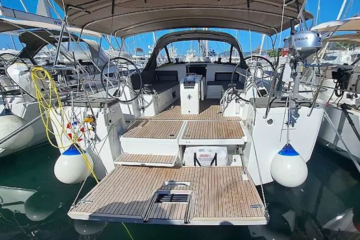 Deck of Mirrmurr, a Jeanneau Sun Odyssey 490 sailboat at Grad Kaštela, Croatia