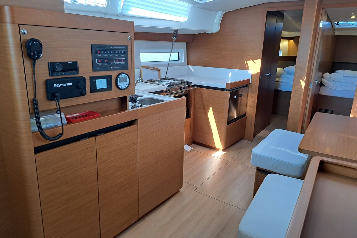 Salon of Mirrmurr, a Jeanneau Sun Odyssey 490 sailboat at Grad Kaštela, Croatia