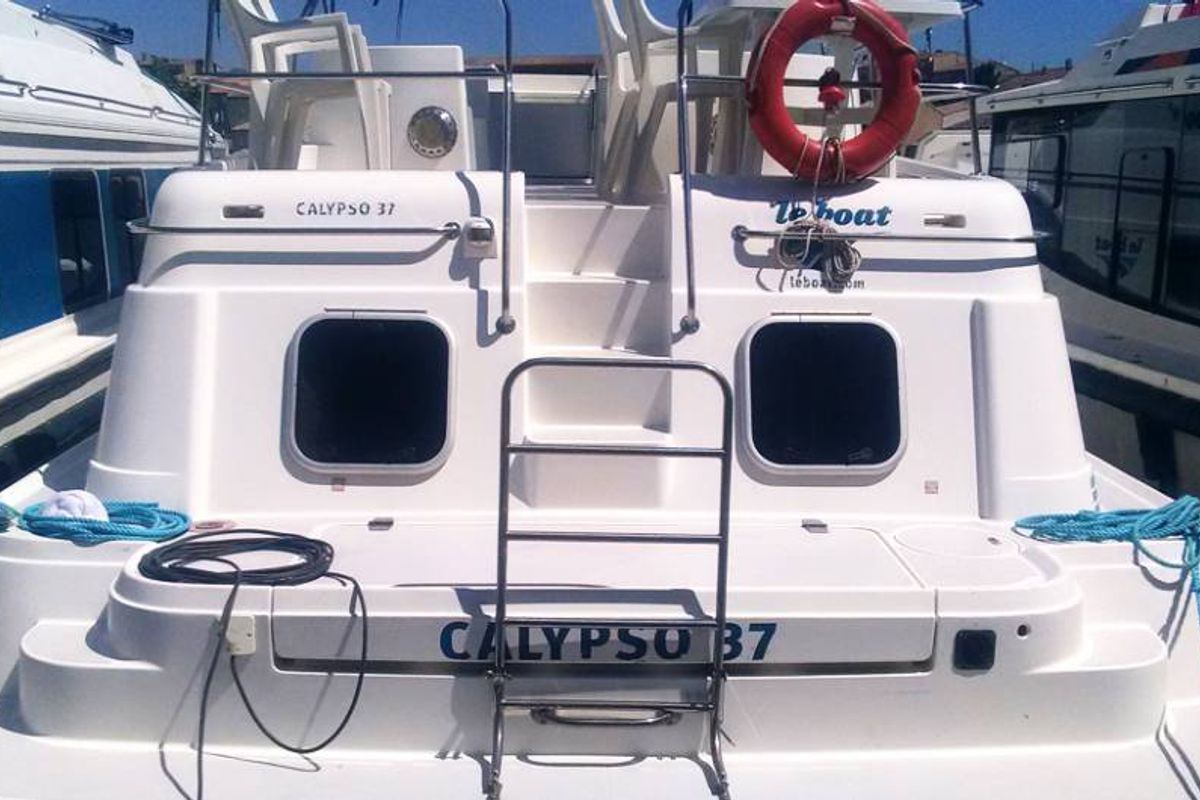 Deck of Calypso - Comfort 5, a Cygnet Calypso motorboat at Portiragnes, France