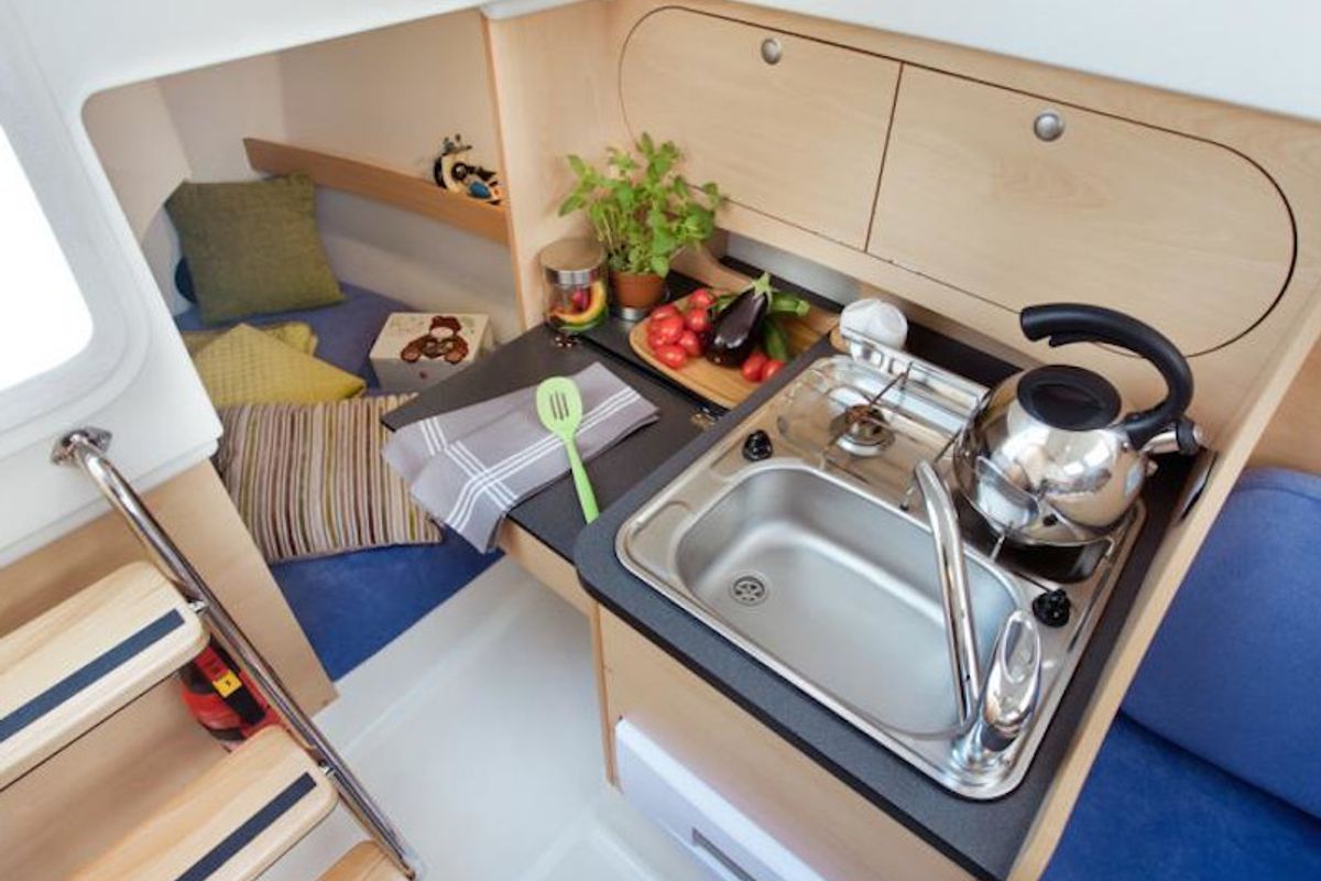 Galley of Gota 2, a Delphia Yachts Delphia Nano motorboat at Motala, Sweden