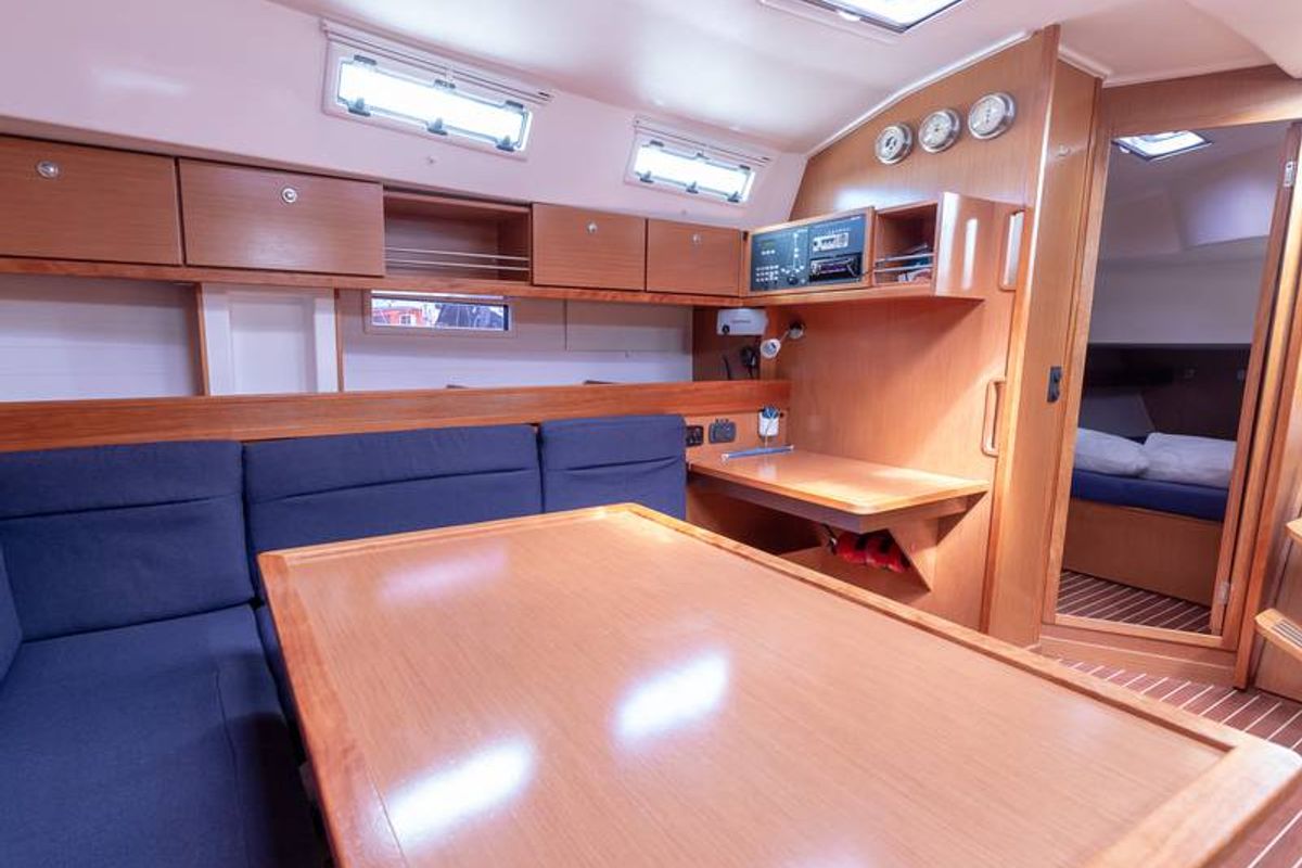 Salon of Bimba matta, a Bavaria 45 Cruiser sailboat at Piombino, Italy