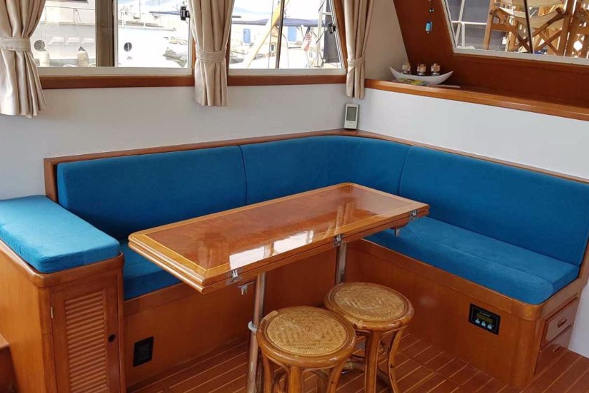 Salon of Sea Lion, a Custom Made Trawler HAMPTON 42 yacht at Zadar, Croatia