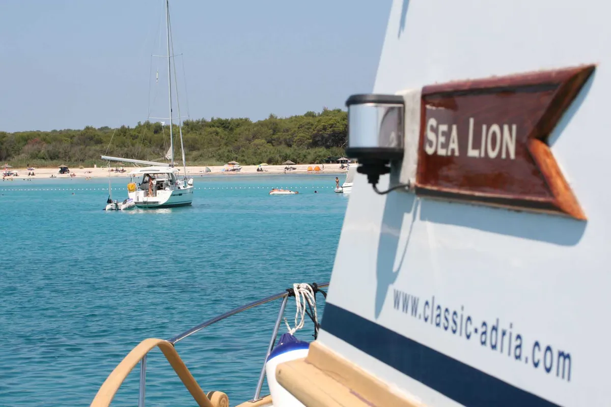 Sea Lion, a Custom Made Trawler HAMPTON 42 yacht at Zadar, Croatia
