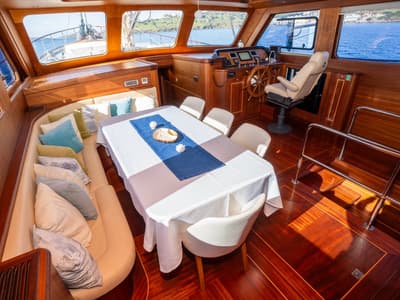 Salon of CARPEDIEM CORAL, a Gulet Custom built 183 yacht at Bodrum, Turkey