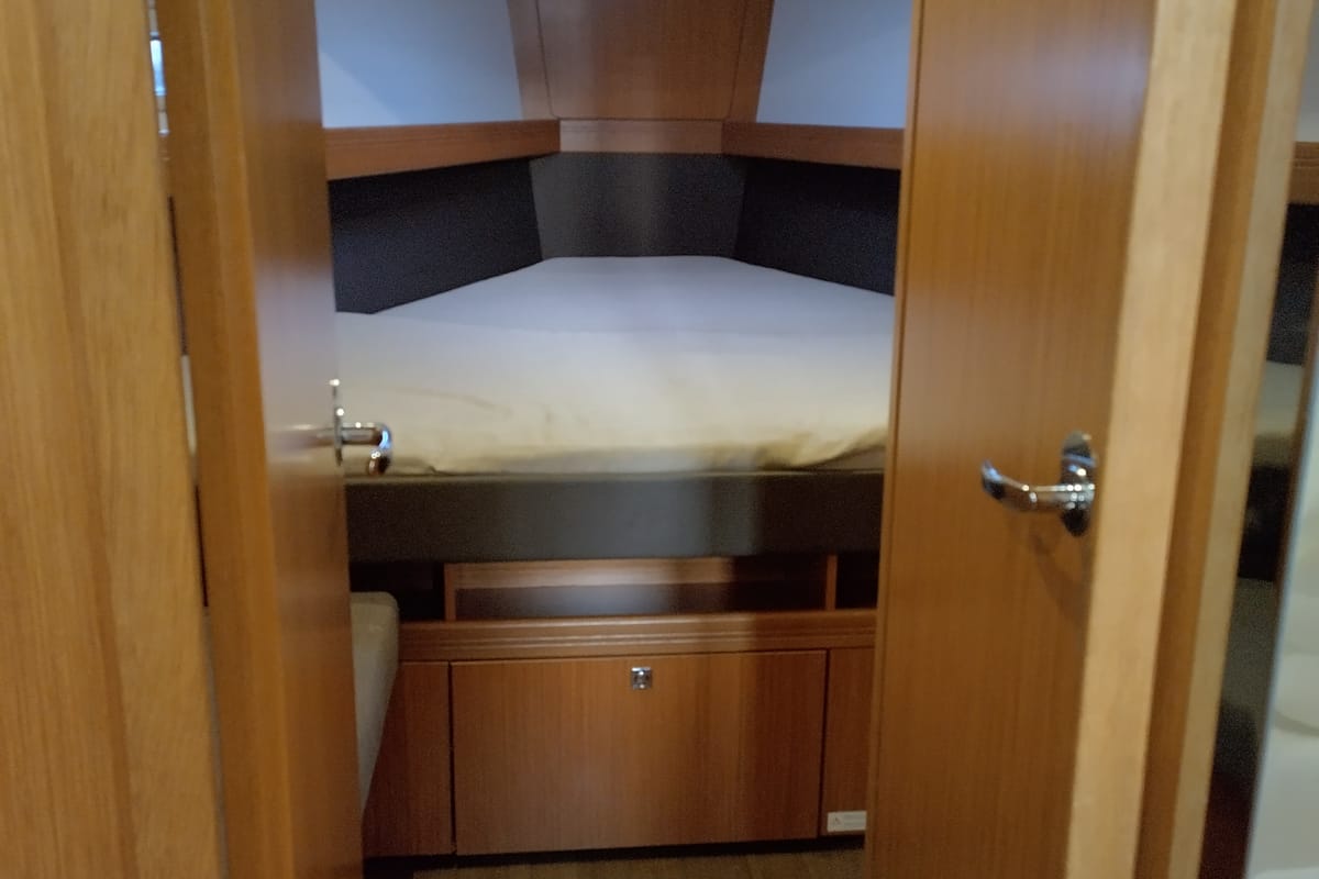 Cabin on Aquamarijn, a Bavaria 41 Cruiser sailboat at Yerseke, Netherlands