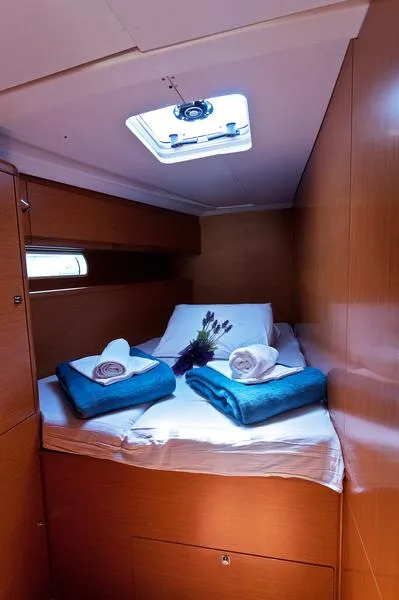 Cabin on Aqua Kiss, a Jeanneau Sun Odyssey 509 sailboat at Split, Croatia
