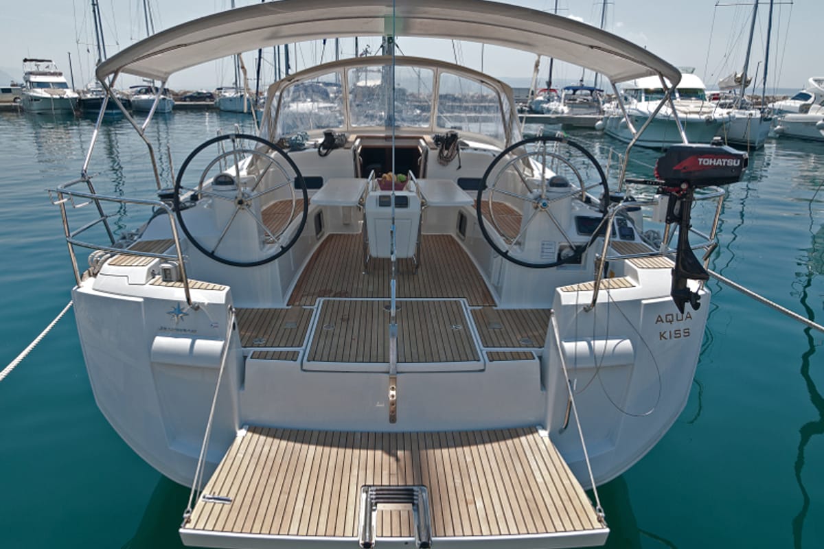 Galley of Aqua Kiss, a Jeanneau Sun Odyssey 509 sailboat at Split, Croatia