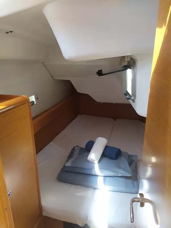 Cabin on Živjelli, a Jeanneau Sun Odyssey 389 sailboat at Grad Trogir, Croatia