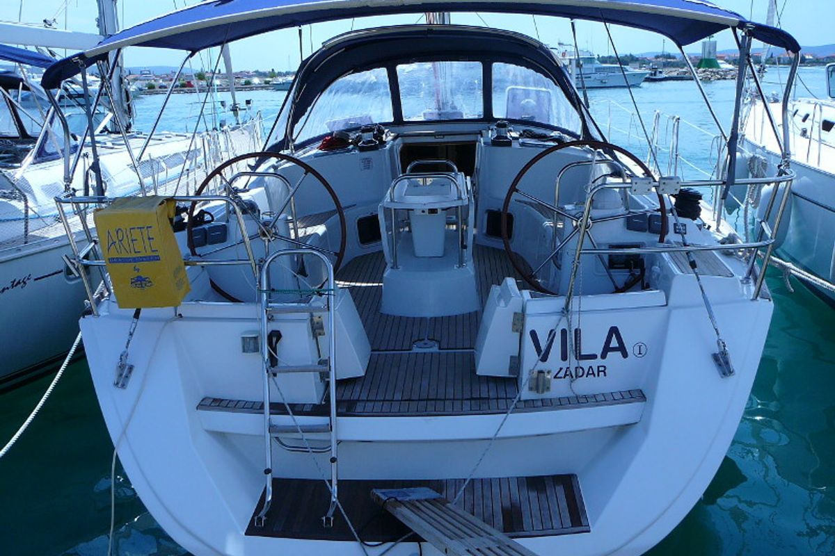 Exterior view of Vila I, a Jeanneau Sun Odyssey 49i sailboat at Općina Sukošan, Croatia