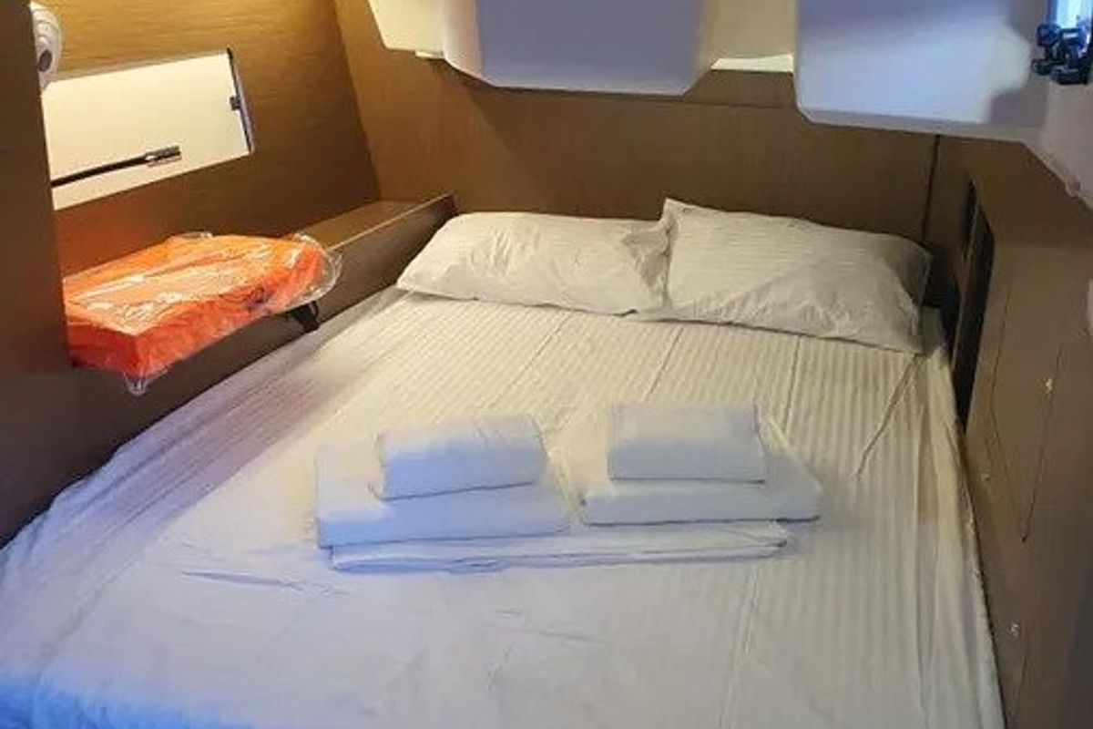 Cabin on Anemos, a Beneteau Oceanis 46.1 sailboat at Volos Municipality, Greece