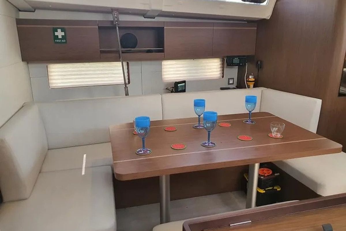 Salon of Anemos, a Beneteau Oceanis 46.1 sailboat at Volos Municipality, Greece