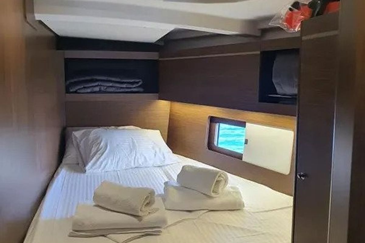 Cabin on Anemos, a Beneteau Oceanis 46.1 sailboat at Volos Municipality, Greece