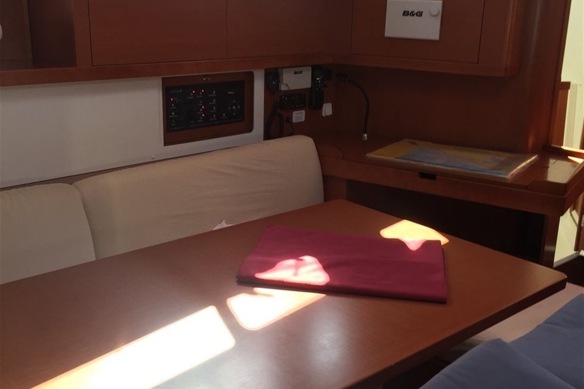 Salon of PARIJA, a Beneteau Oceanis 45 sailboat at Split, Croatia
