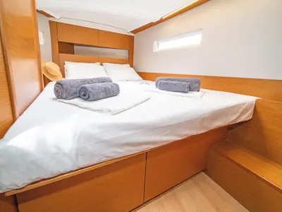 Cabin on Pnoe, a Jeanneau Sun Odyssey 410 sailboat at Municipal Unit of Lefkada, Greece