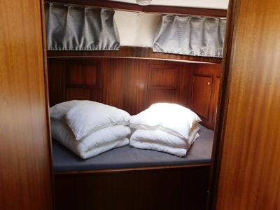 Cabin on Mantelmeeuw, a Gulet Rogger 1000 Salon motorboat at IJsselstein, Netherlands