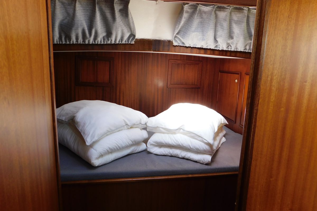 Cabin on Mantelmeeuw, a Gulet Rogger 1000 Salon motorboat at IJsselstein, Netherlands