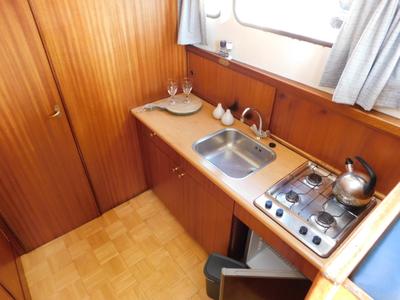 Galley of Mantelmeeuw, a Gulet Rogger 1000 Salon motorboat at IJsselstein, Netherlands
