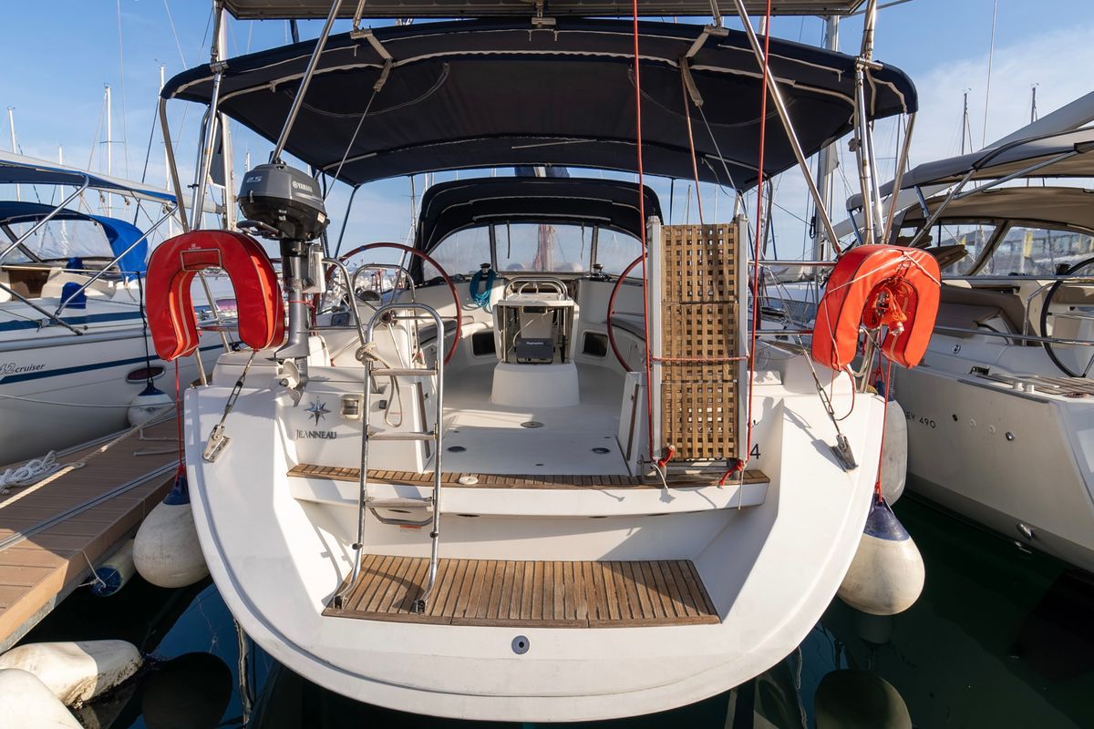 Deck of Beethoven ( with Bowthruster ,Solar Panels), a Jeanneau Sun Odyssey 44 i sailboat at Kavala, Greece