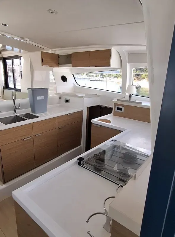 WHITE PEARL, a Bali Bali 4.2 catamaran at La Favière, France