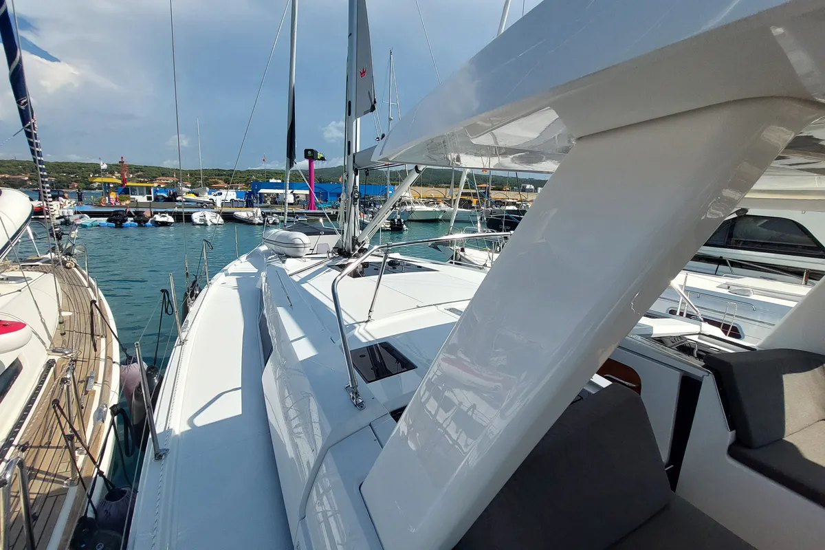 Deck of La Mariacristina, a Hanse Yachts Hanse 460 sailboat at Rosignano Solvay, Italy