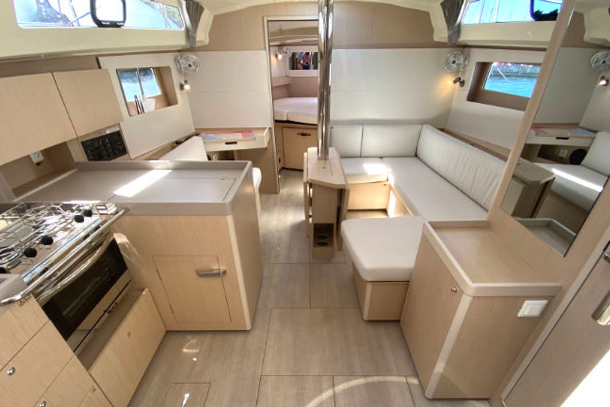 Salon of Pauline, a Beneteau Oceanis 41.1 sailboat at Grad Pula, Croatia