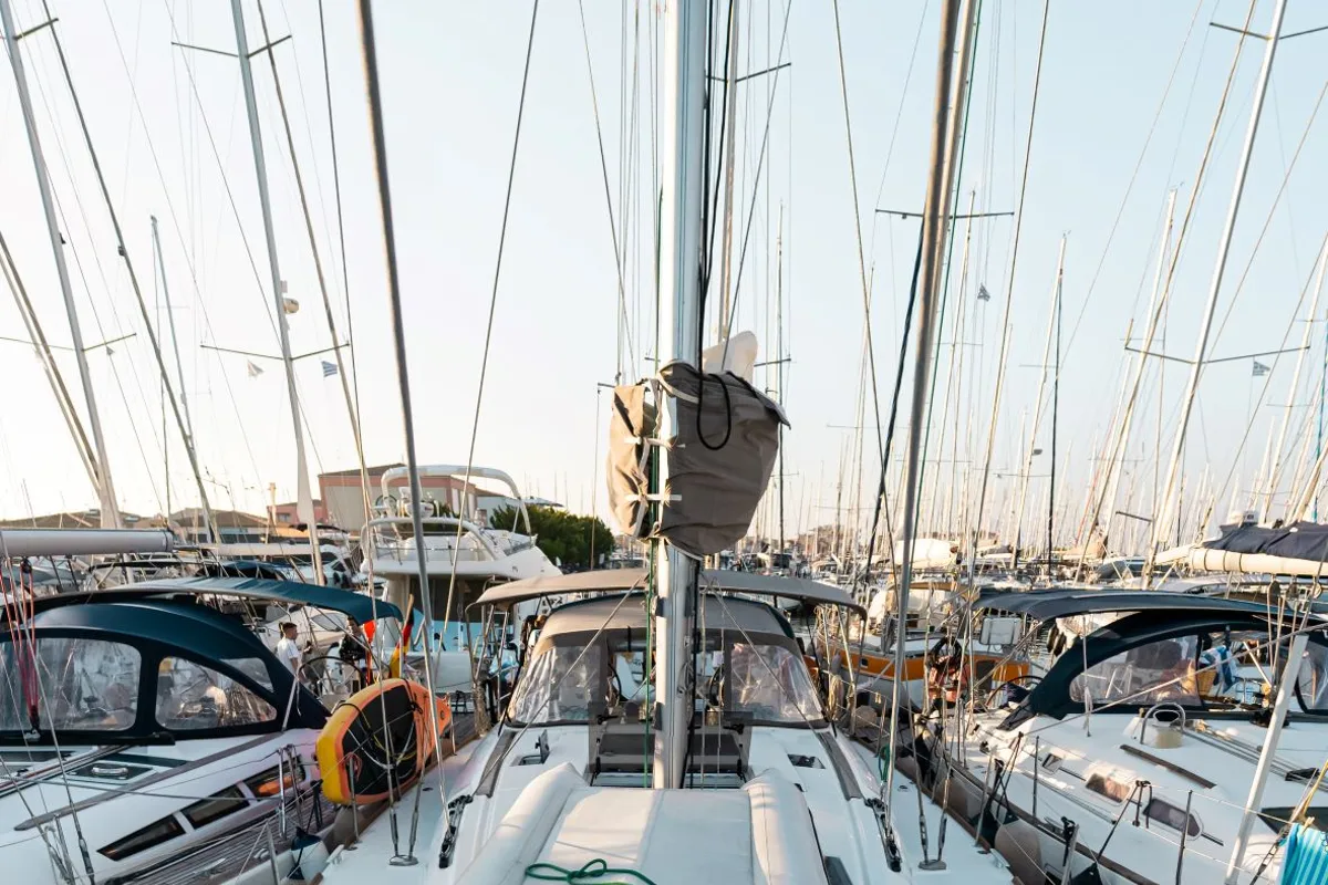 Deck of FILIPPOS I  Boat location in LEFKAS MARINA, D-marin  1 SUP FREE, a Jeanneau Sun Odyssey 479 sailboat at Municipal Un…