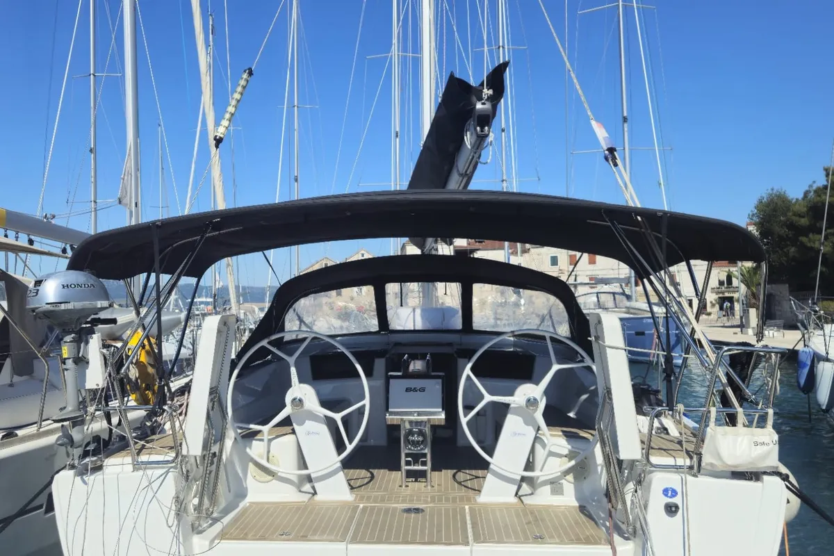 Faro, a Hanse Yachts Hanse 418 sailboat at Grad Biograd na Moru, Croatia