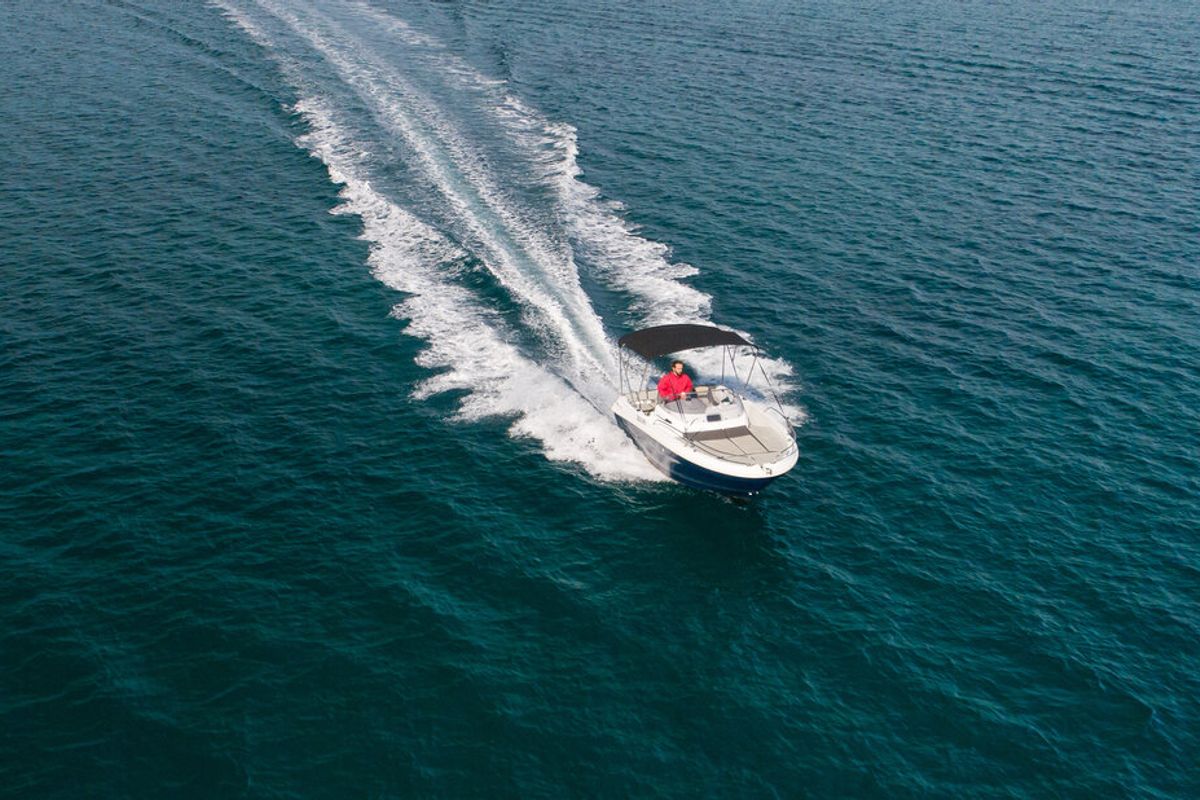 Exterior view of Cap Camarat 5.5 WA, a Jeanneau Cap Camarat 5.5 WA motorboat at Općina Medulin, Croatia