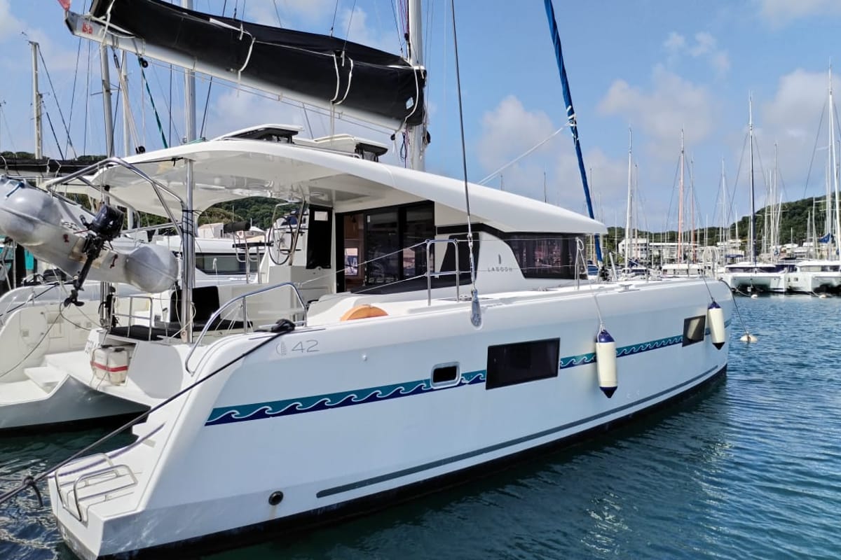 Exterior view of Tigra, a Lagoon 42 catamaran at Le Gosier, France