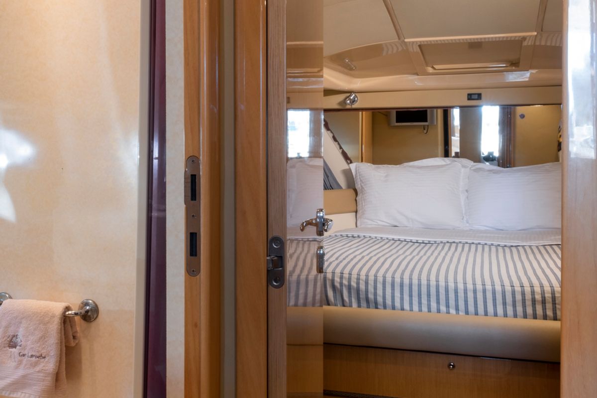 Cabin on Arabella, a Ferretti 480 motorboat at Parikia, Greece
