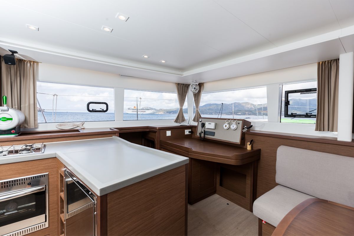 Salon of Harael, a Lagoon 450 Fly catamaran at Figari/Golfo Aranci, Italy