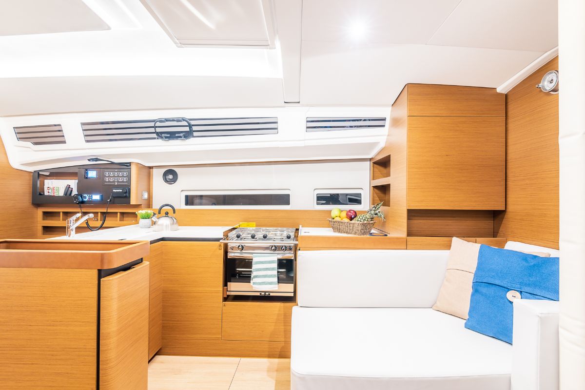 Salon of Emotion, a Jeanneau Sun Odyssey 410 sailboat at Lavreotiki Municipal Unit, Greece