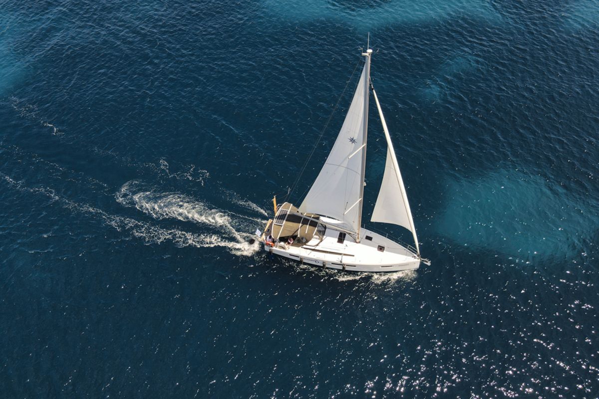 Exterior view of Marianna, a Jeanneau Sun Odyssey 410 sailboat at Gouvia, Greece
