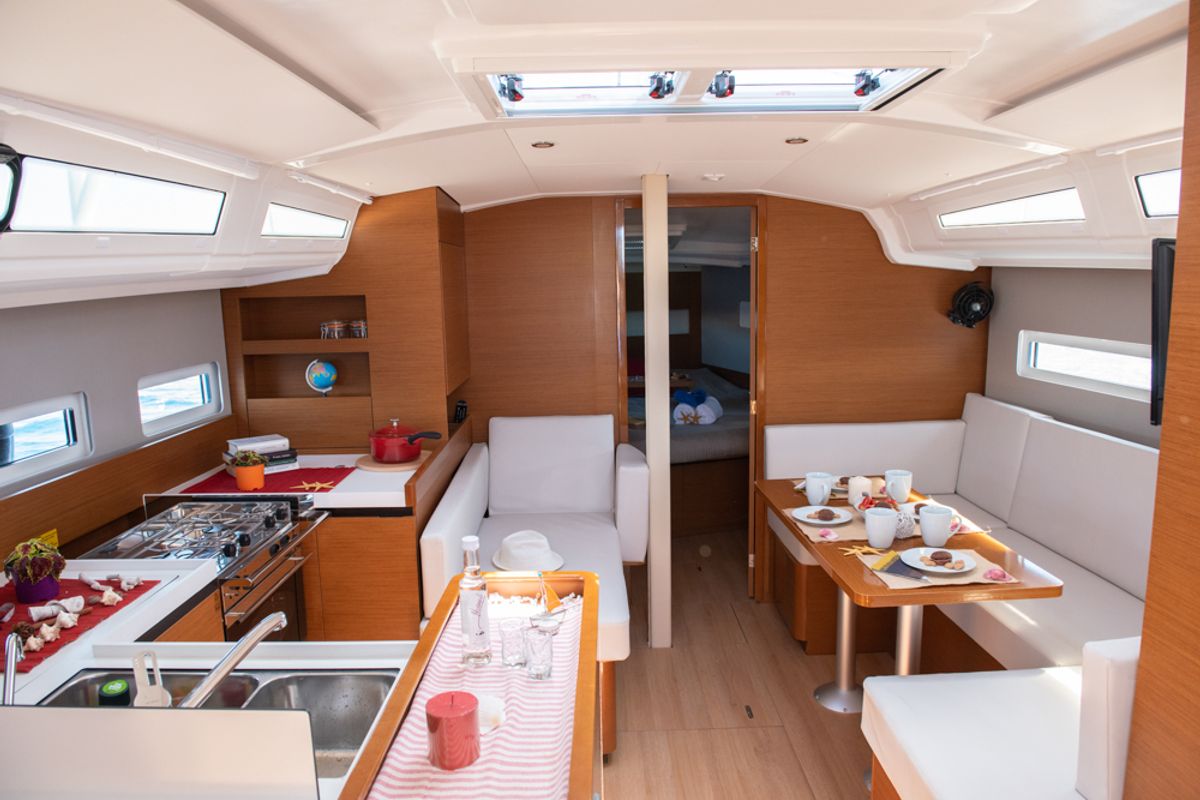 Salon of Marianna, a Jeanneau Sun Odyssey 410 sailboat at Gouvia, Greece
