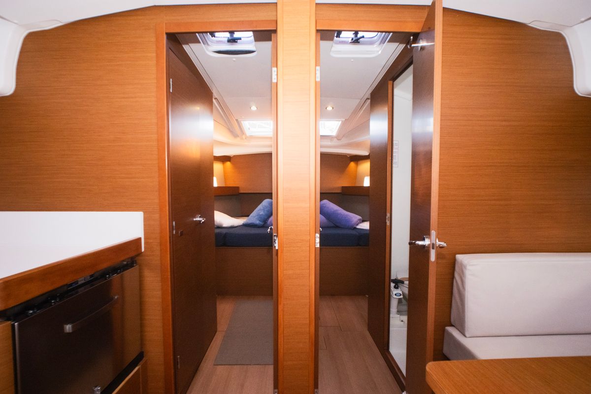 Cabin on Frida, a Jeanneau Sun Odyssey 490 sailboat at Olbia, Italy