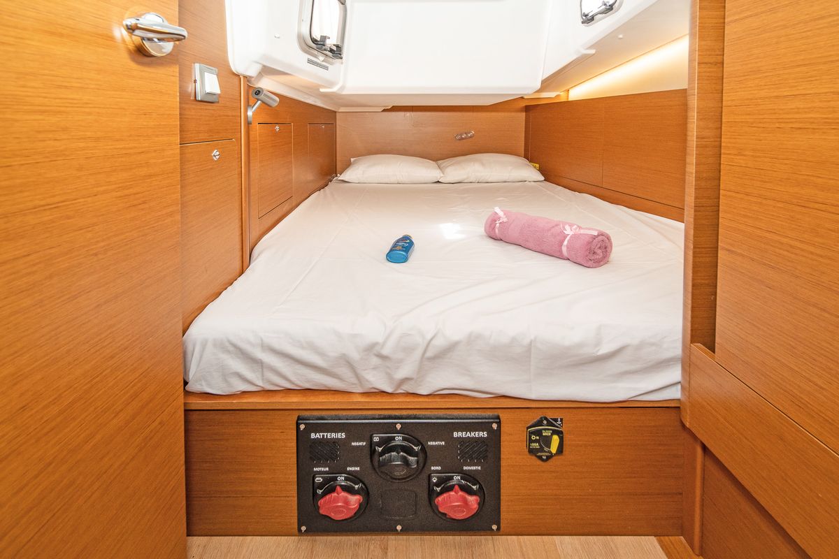 Cabin on Henry Every, a Jeanneau Sun Odyssey 410 sailboat at Municipal Unit of Rhodes, Greece