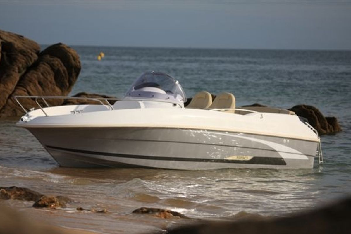 Exterior view of Beba, a Beneteau 550 Flyer motorboat at Zadar, Croatia