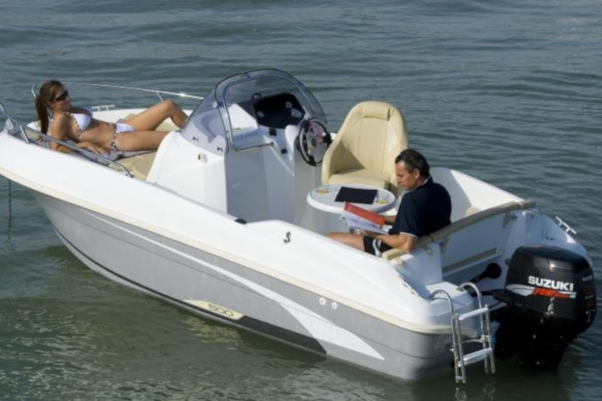 Beba, a Beneteau 550 Flyer motorboat at Zadar, Croatia