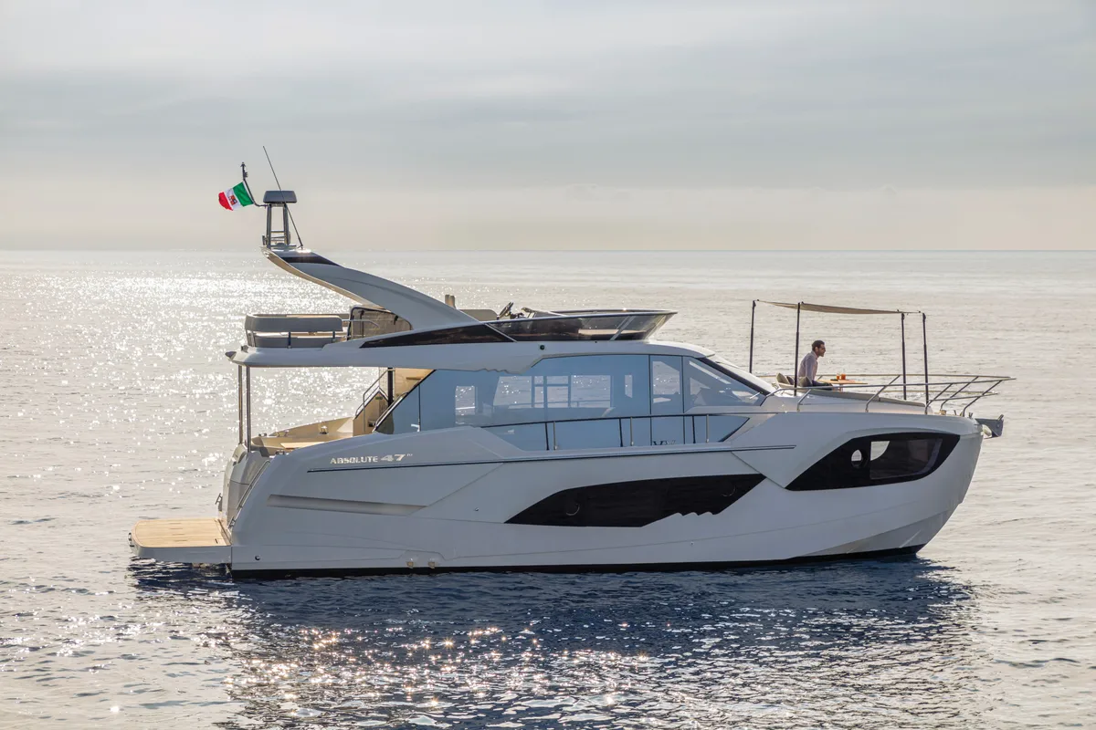Exterior view of Riaz Tahia, a Absolute Yachts Absolute 47 Fly motorboat at Primošten, Croatia