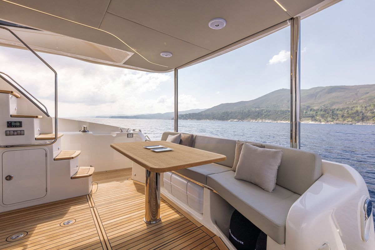 Deck of Riaz Tahia, a Absolute Yachts Absolute 47 Fly motorboat at Primošten, Croatia