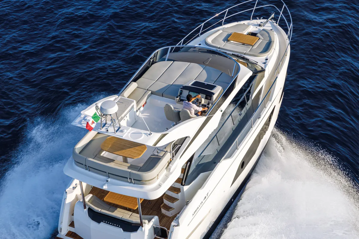 Exterior view of Riaz Tahia, a Absolute Yachts Absolute 47 Fly motorboat at Primošten, Croatia